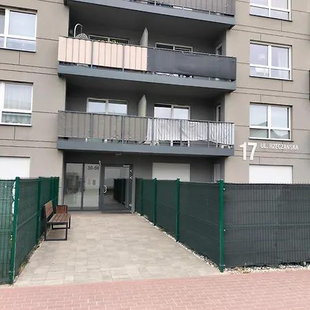 شقة Rzeczanska Poznan, 50m2, Dwie Sypialnie Z Salonem I Aneksem Kuchennym, Balkon, Parking Podziemny, Czwarte Pietro, Winda, Nowy Blok بوزنان