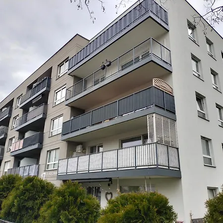 شقة Rzeczanska Poznan, 50m2, Dwie Sypialnie Z Salonem I Aneksem Kuchennym, Balkon, Parking Podziemny, Czwarte Pietro, Winda, Nowy Blok بوزنان