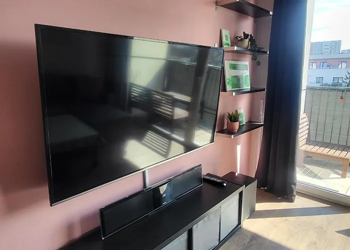 Rzeczanska Poznan, 50m2, Dwie Sypialnie Z Salonem I Aneksem Kuchennym, Balkon, Parking Podziemny, Czwarte Pietro, Winda, Nowy Blok Daire Poznan