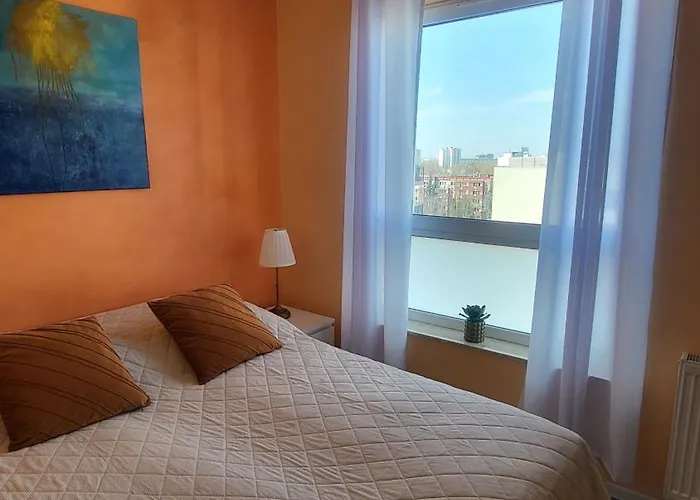 Rzeczanska Poznan, 50m2, Dwie Sypialnie Z Salonem I Aneksem Kuchennym, Balkon, Parking Podziemny, Czwarte Pietro, Winda, Nowy Blok