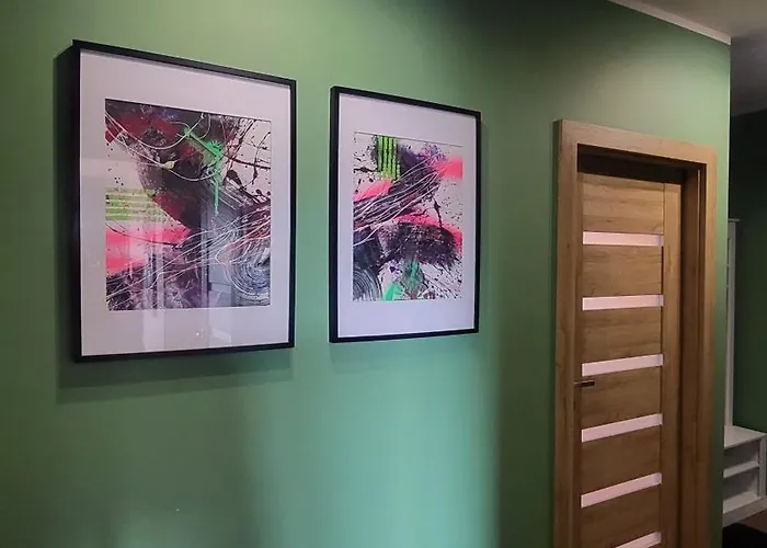 Daire Rzeczanska Poznan, 50m2, Dwie Sypialnie Z Salonem I Aneksem Kuchennym, Balkon, Parking Podziemny, Czwarte Pietro, Winda, Nowy Blok